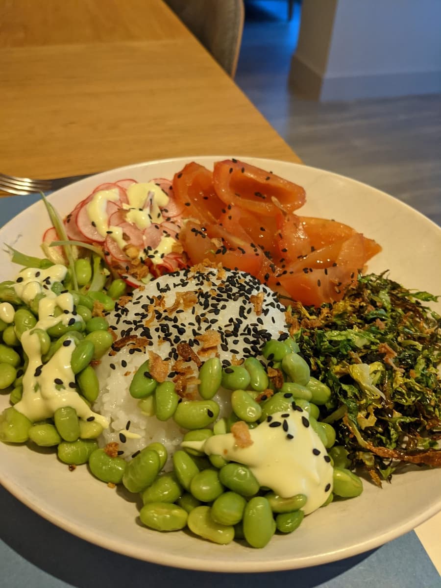 Poke Bowl with Tomato Sashimi